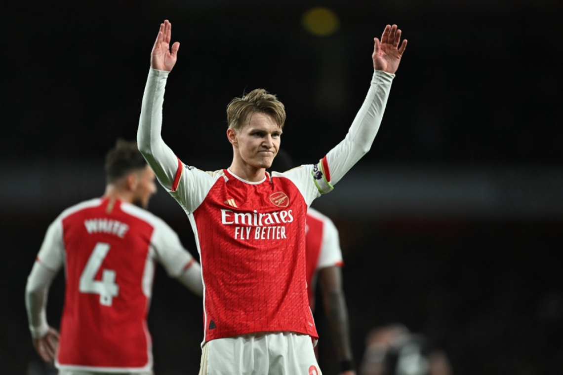 Arsenal začasno na vrhu angleške lige
