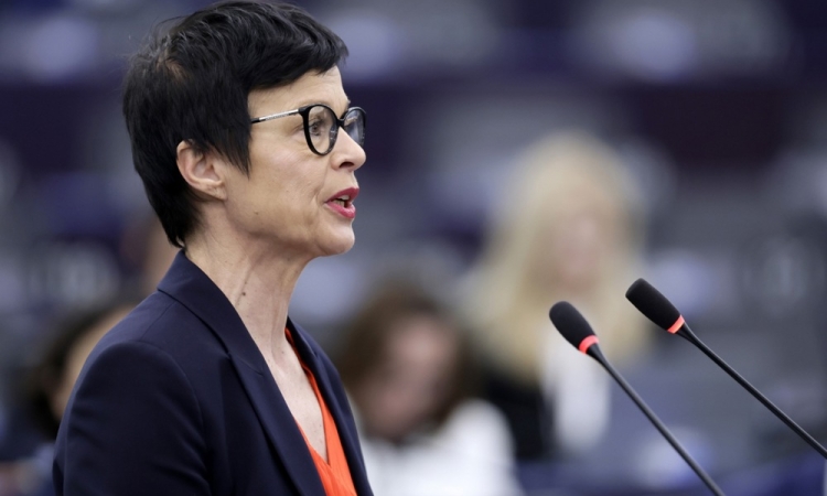 Marta Kos v Beogradu pozvala k reformam na področjih pravosodja, medijev in volitev