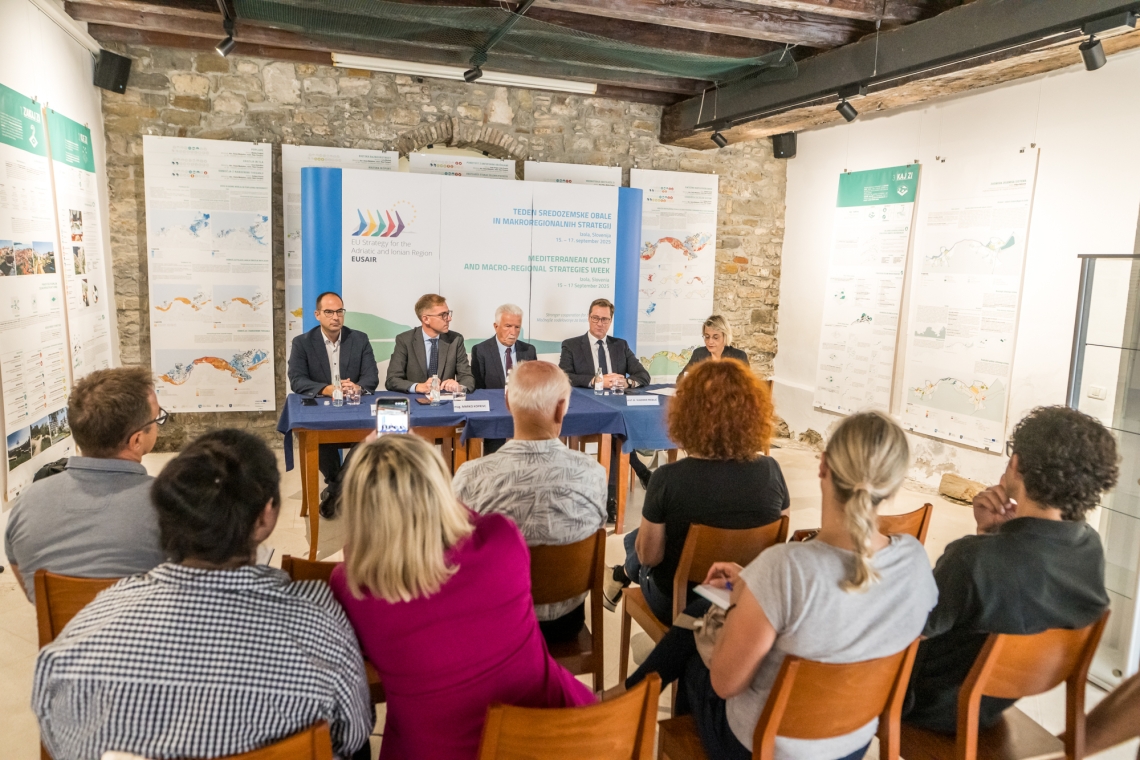 V Izoli se je začel jubilejni 10. Teden sredozemske obale in makro-regionalnih strategij